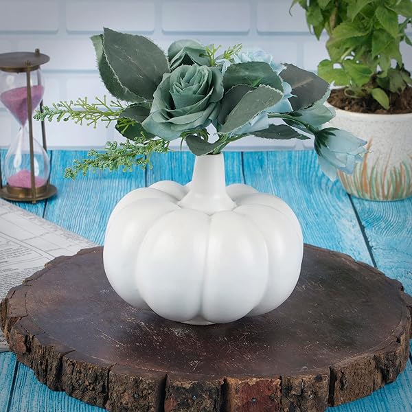 Pumpkin Bloom Ceramic Vase – Minimalist Beige Décor
