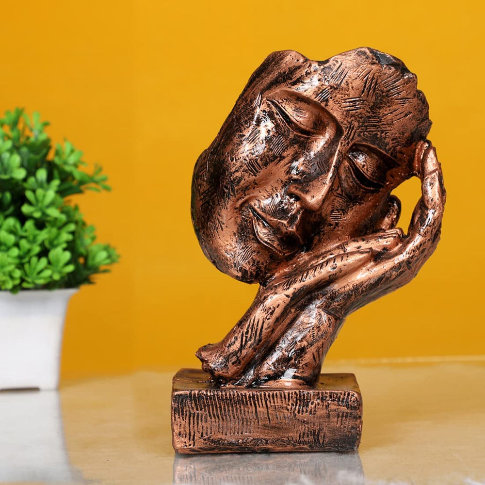 Abstract Resting Face Sculpture – Modern Decorative Accent