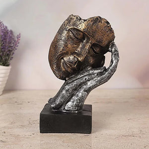 Abstract Resting Face Sculpture – Modern Decorative Accent