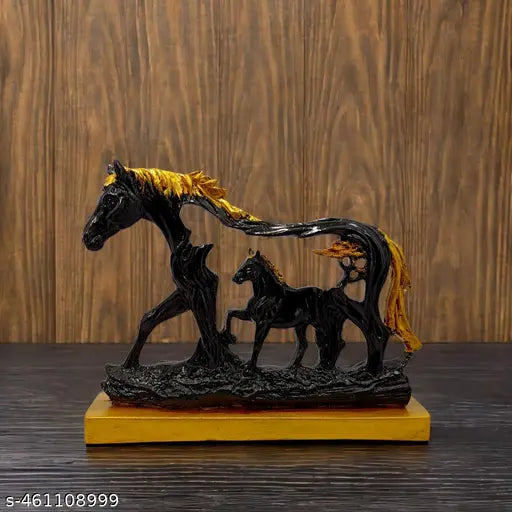 Elegant Horse Family Sculpture – Artistic Decor Piece