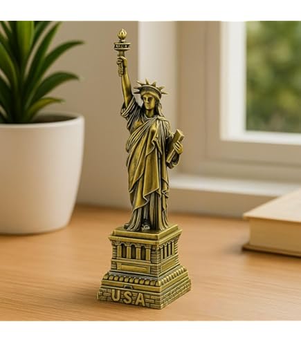 Statue of Liberty Miniature Replica – Decorative Souvenir
